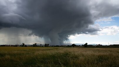 Rusiyanın bu şəhərini tornado vurdu: 100 ev dağılıb, 16 nəfər...