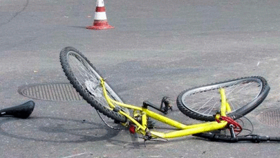 20 yaşlı velosipedçini maşın vurdu