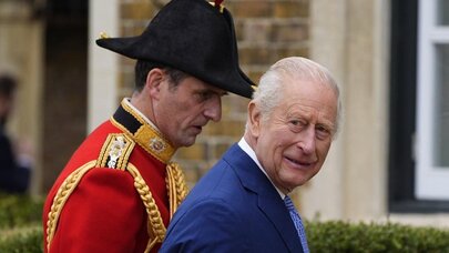 Britaniya tarixində ilk: Kral ailəsinin ödədiyi vergi açıqlandı
