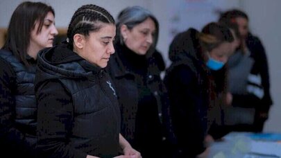 Türmədə 6 uşaq doğulub -  Rəsmi