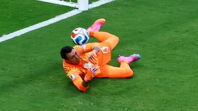 Muslera: "Uruqvay xalqından üzr istəyirəm!"