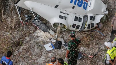 Helikopter qəzaya uğradı - 14 nəfər öldü