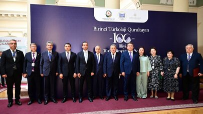 Adil Kərimli və Qurultay iştirakçıları İsmailiyyə binasında olublar - FOTOLAR