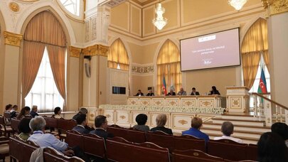 Türk tarixinə baxış və ideoloji yanaşmalar müzakirə olundu