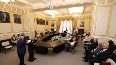 "Türk dünyası və beynəlxalq elmi əməkdaşlıq" mövzusunda panel müzakirəsi keçirildi - FOTO