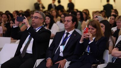 Türk dillərinin inkişaf dinamikası ilə bağlı müzakirə aparıldı - FOTO