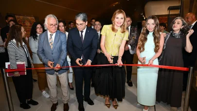 Bakıda "Bir mədəniyyət xəzinəsi: Divanü lüğat-it-türk" sərgisi açıldı - FOTO