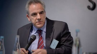 Rusların telefon zarafatı bu ölkəni qarışdırdı: İstefası tələb olunur