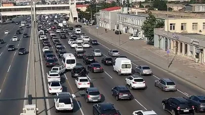 Bakının bu yollarında tıxac var - Siyahı