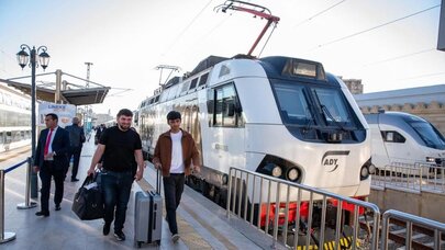 ADY Bakı–Tbilisi–Bakı qatarlarında sərnişin tutumunu artırır