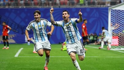 Messi matçın ən yaxşı oyunçusu oldu