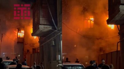 Bakının mərkəzində bina yanır - Foto