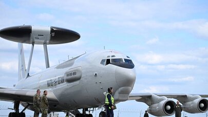 NATO-nun kəşfiyyat təyyarəsi Qara dəniz yaxınlığında