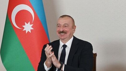 Xanım jurnalistin sözləri Prezidenti güldürdü - VİDEO