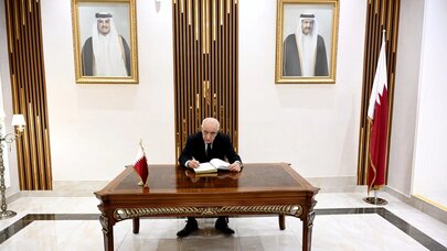Əli Əsədov Qətər səfirliyini ziyarət etdi - FOTO