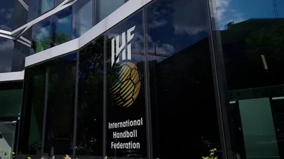 Bu federasiya da ruslara qarşı bütün qadağaları ləğv etdi