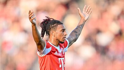 “Bayern” üçün həyəcan siqnalı: Olise millinin düşərgəsində nə deyib?