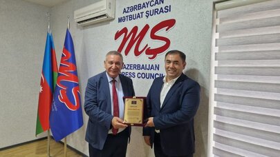 Məhəmmədəli Qəribli 50 illik yubileyi münasibəti ilə təltif edildi - Foto