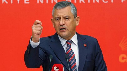 Özgür Özəl CHP-dən istefa verdi: Yeni partiya quracağıq