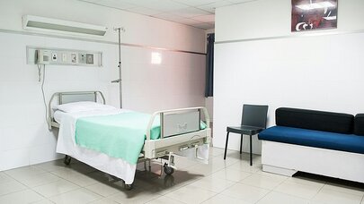 Türkiyə və Rusiya klinikalarında qiymət: Harada daha ucuzdur?