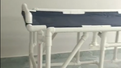 KTM-də xəstələri plastik xərəklə daşıyırlar? - Açıqlama/Video
