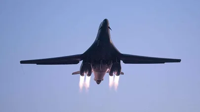 ABŞ bombardmançısı İRAN ÜZƏRİNDƏ - Avropadakı hərbi bazadan havaya qalxıb