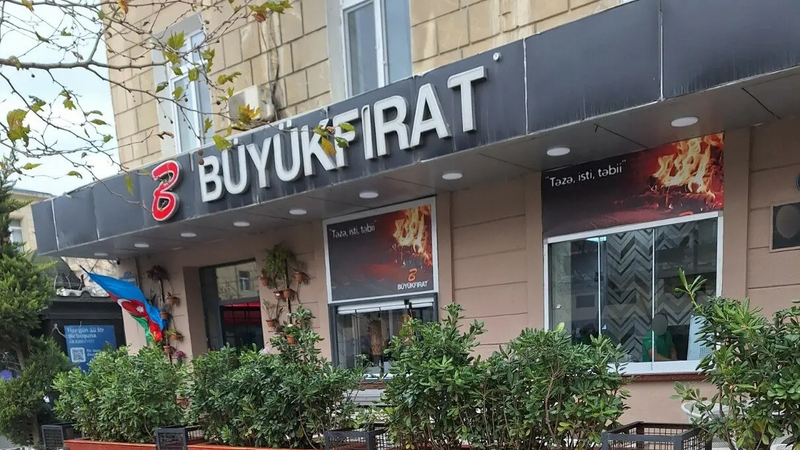 "Böyükfırat" restoranı ilə bağlı iddia: İşçiyə qarşı haqsızlıq edilib?