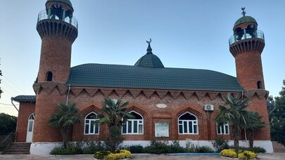 Astarada azyaşlılara dini dərnək təşkil etdi, cərimələndi