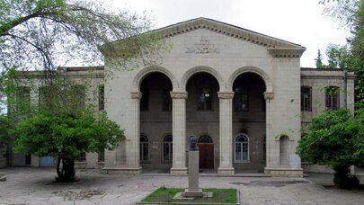 Bu abidələrimiz bərpa olunur