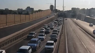 Bakıda 15 yolda tıxac yarandı