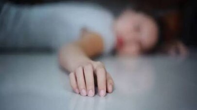 Evdə yıxılan qadın həyatını itirdi