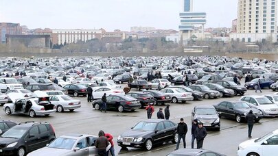 İkinci əl avtomobil bazarında böhran: Satıcılar çıxılmaz vəziyyətdə...