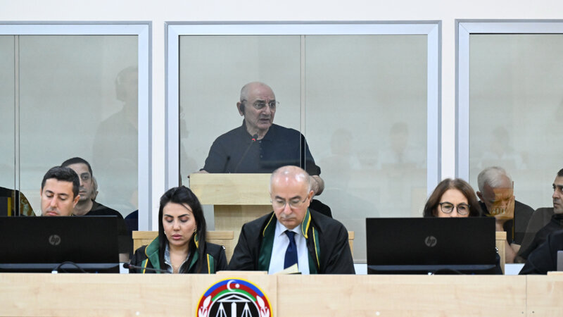 Arayikgilin məhkəməsində hakimlər kollegiyası müşavirəyə getdi