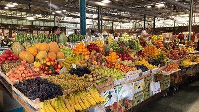 Rayonlarda zibilə atılır, Bakıda od qiymətinə satılır