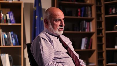 Ermənistan və Azərbaycan sülh şəraitində yaşamağa alışır - Çeçelaşvili