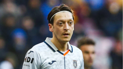 Görün Məsut Özil necə dəyişib - Video