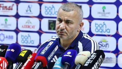Qurban Qurbanov: "Rəqibi topsuz qoymağa çalışırdıq"