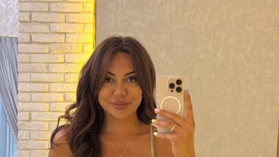 "By Ella" ləqəbi ilə tanınan bloger hava limanında saxlanıldı