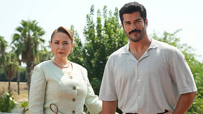 “Ana-oğul” arasındakı 9 yaş fərqi müzakirə yaratdı - Foto