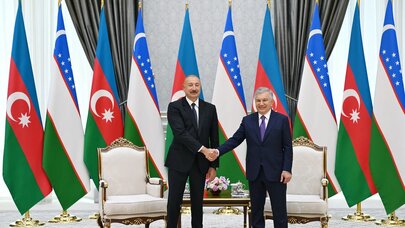 Əliyevlə Mirziyoyevin təkbətək görüşü oldu - FOTO/VİDEO