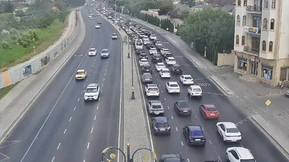 Paytaxt yollarında tıxac yarandı