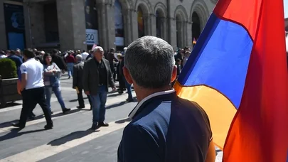 Rusiyadan Ermənistana xəbərdarlıq: İki stulda oturmaq fəlakətlə nəticələnir