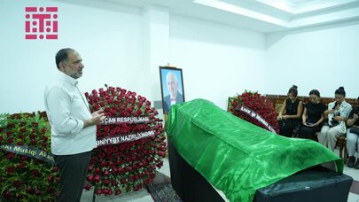 Tofiq Bakıxanov ilə Təzə Pir məscidində vida mərasimi başa çatdı - YENİLƏNDİ
