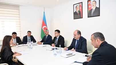 Adil Kərimli Laçın şəhərində vətəndaşların müraciətlərini dinlədi