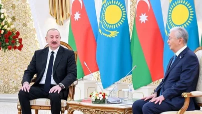 İlham Əliyevin Qazaxıstan Prezidenti ilə görüşü keçirilir