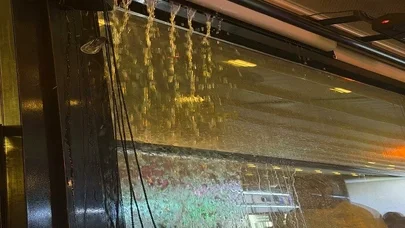 Bakıda məşhur restoranı su basdı - Video