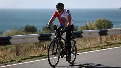 Paşinyan Bişkekdə 31 km velosiped sürdü - VİDEO