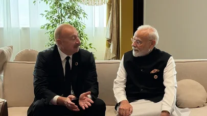Prezidentin sosial şəbəkə hesablarında Modi ilə görüşünə dair paylaşım edildi