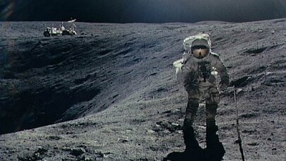 60 il əvvəl çəkilmiş fotoda yadplanetli gəmisi - NASA-dan açıqlama