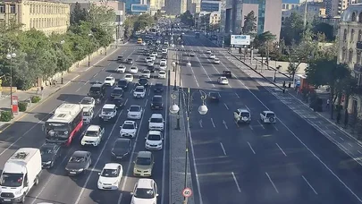 Bakının bəzi yollarında tıxac yarandı - SİYAHI